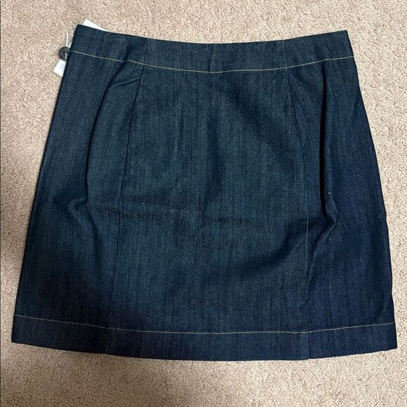 MICHAEL KORS Dark Wash Denim Skirt Gold Buttons Size 6 NWT - Picture 4 of 4